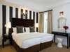 Romney Park Luxury Suites - Bedroom 
